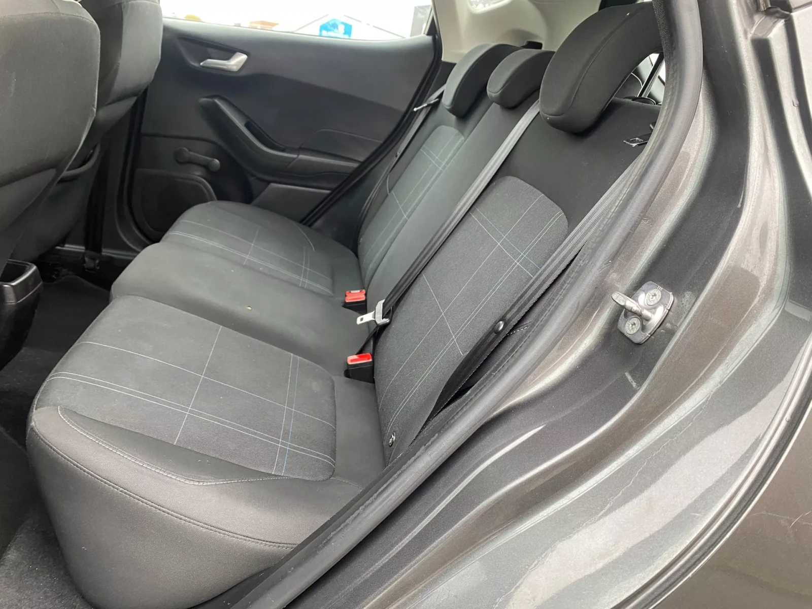 Ford Fiesta 1.1/TREND/70HP/NAVI/ACC, снимка 14 - Автомобили и джипове - 54031050