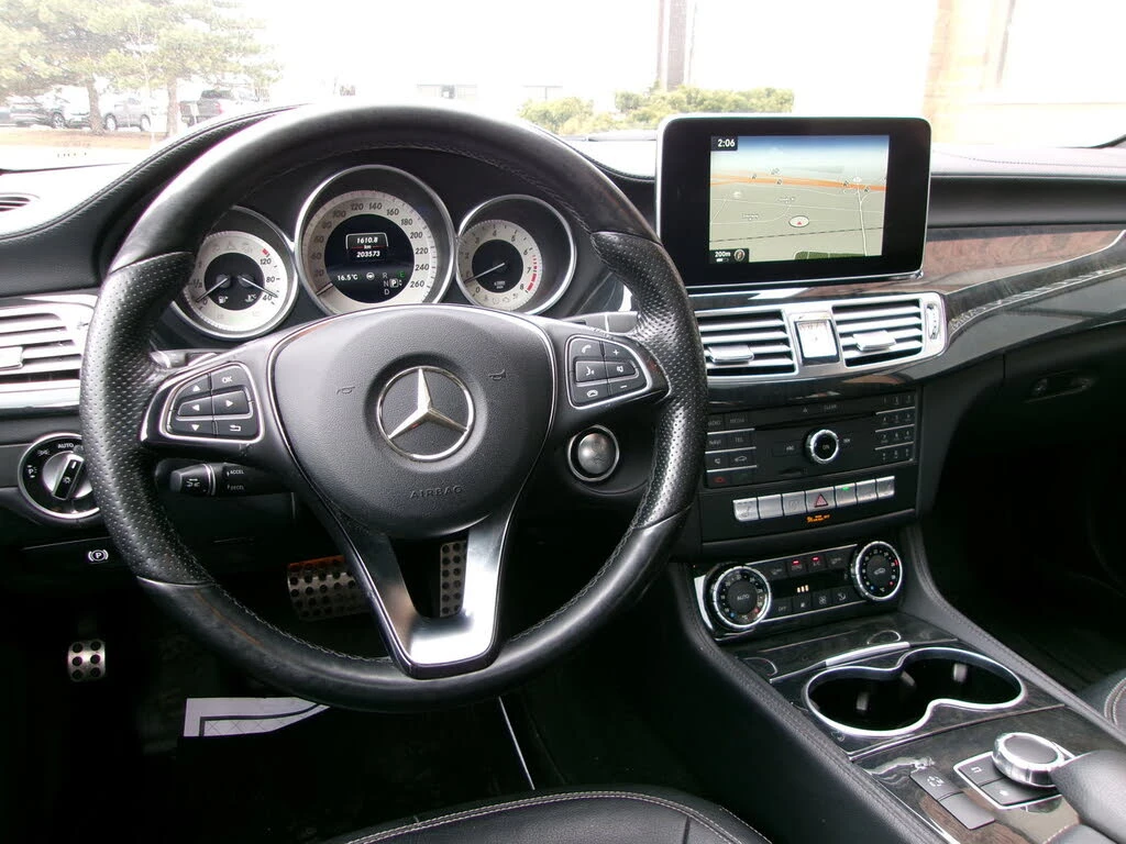 Mercedes-Benz CLS 400 4MATIC* AMG* FACELIFT* ПОДГРЕВ* КАМЕРА* ШИБИДАХ, снимка 9 - Автомобили и джипове - 54108819