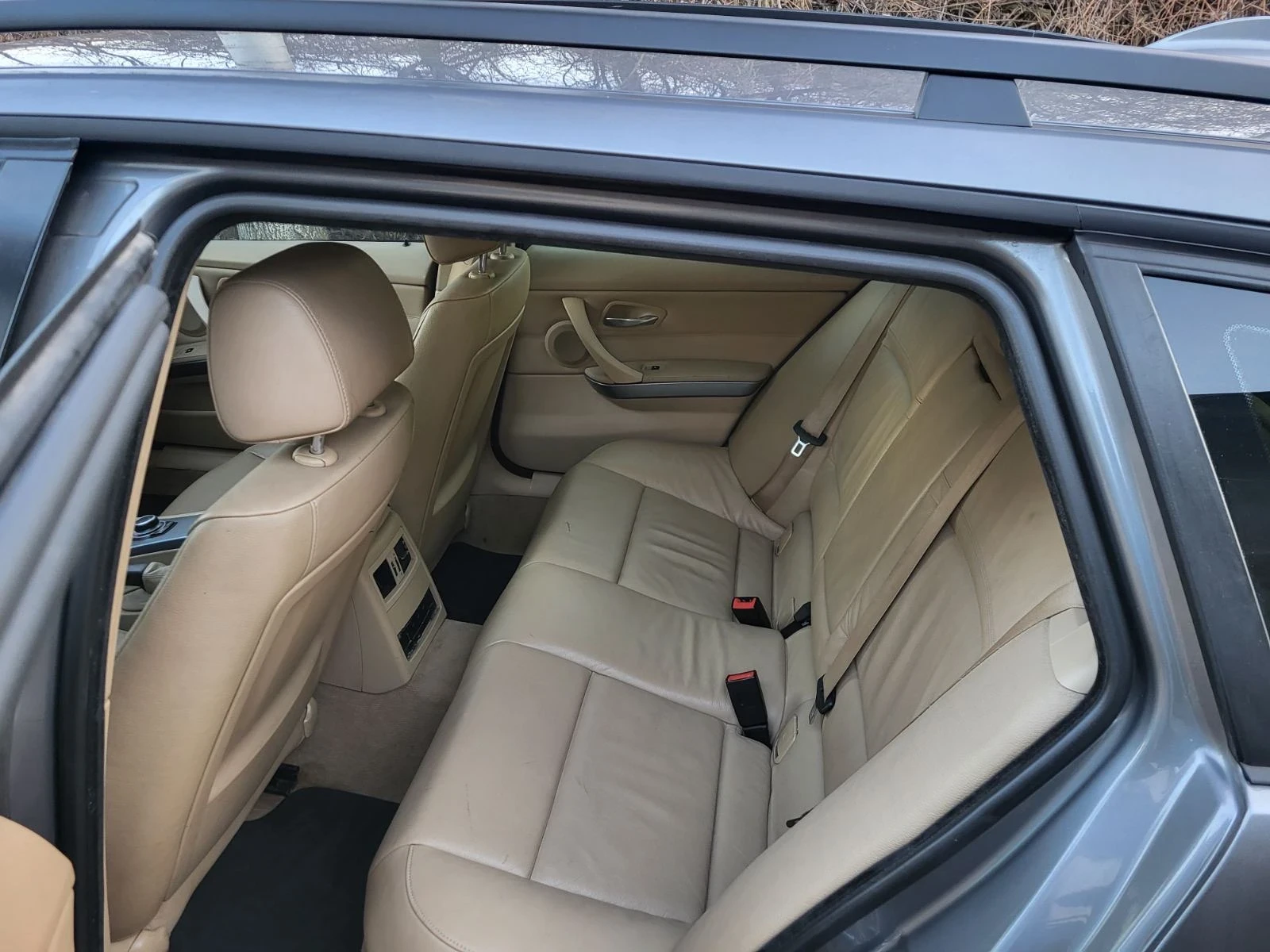 BMW 320 Xdrive, снимка 11 - Автомобили и джипове - 54268255