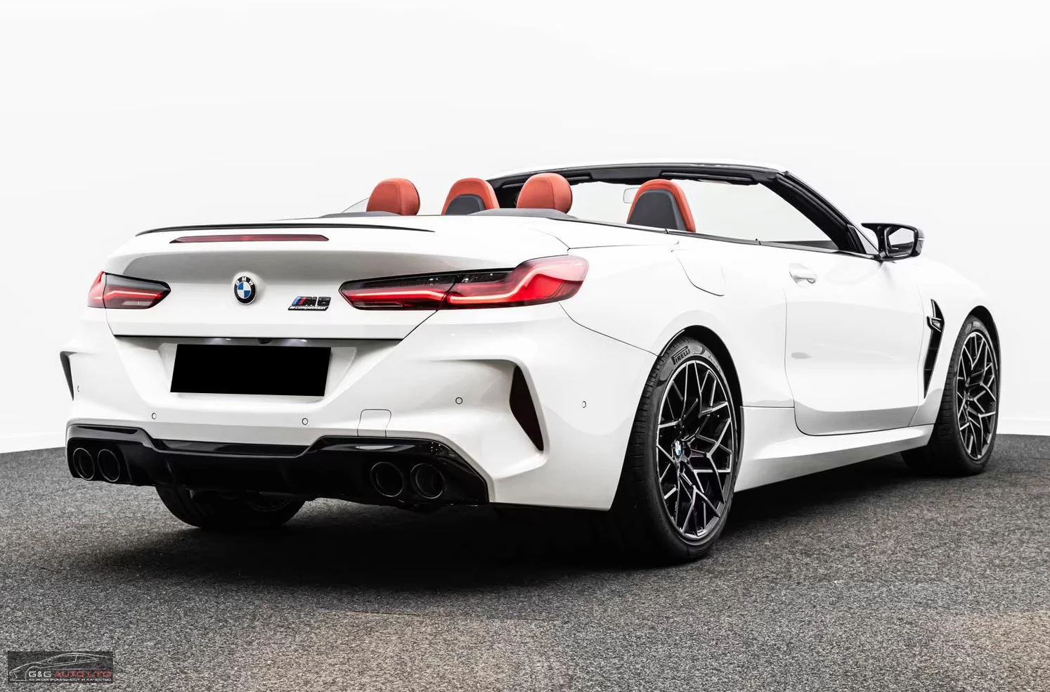 BMW M8 COMP/625HP/xDRIVE/CABRIO/360/HUD/CARBON/378z, снимка 8 - Автомобили и джипове - 54376331