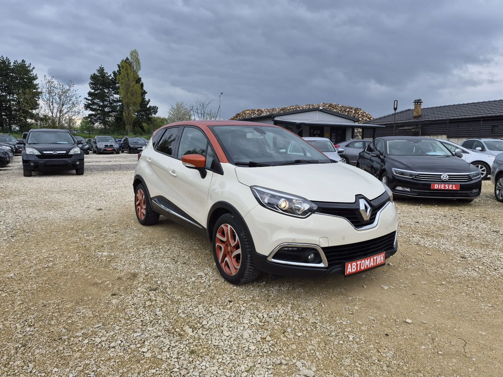 Renault Captur АВТОМАТИК, снимка 3 - Автомобили и джипове - 54386043
