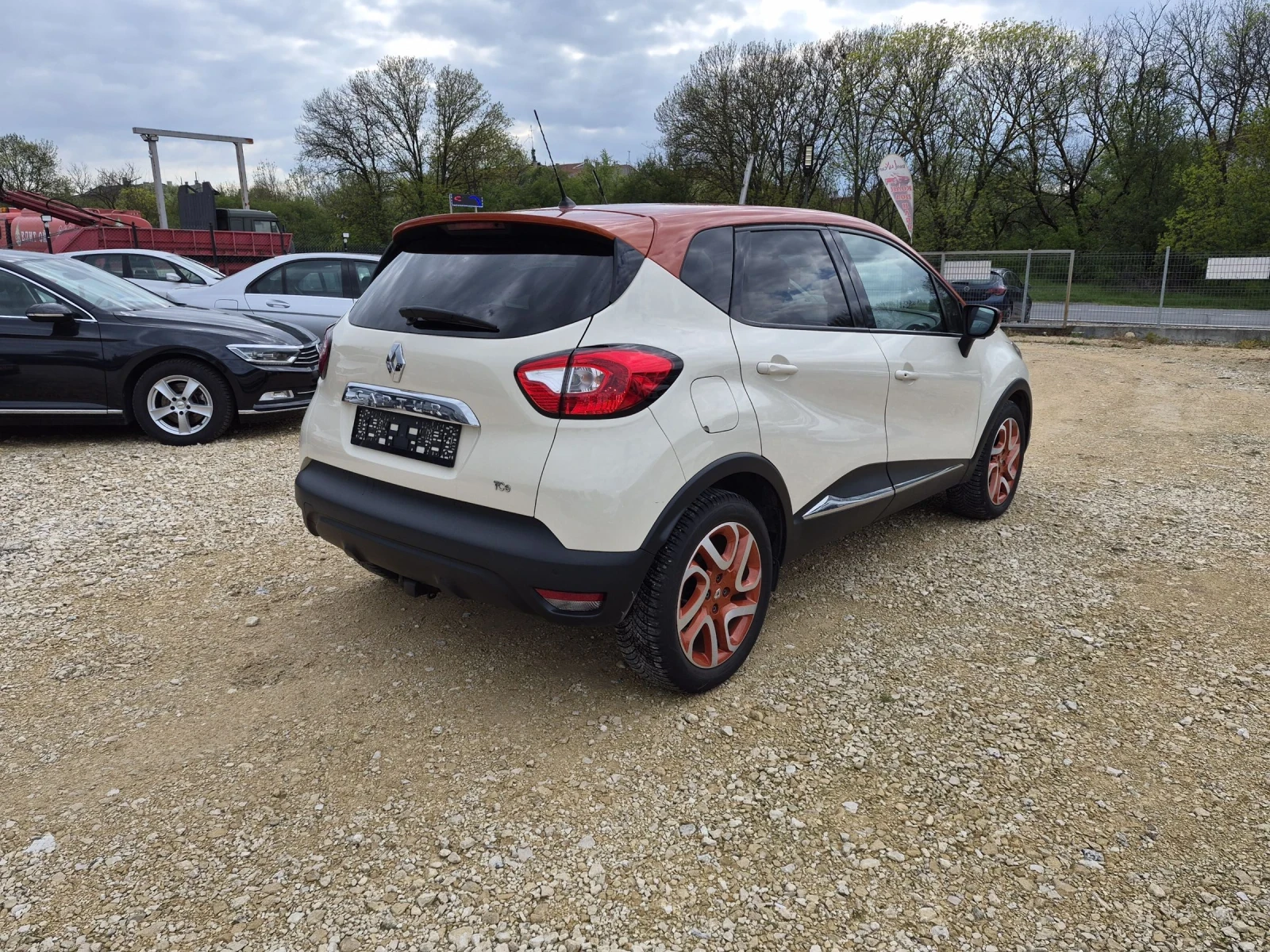 Renault Captur АВТОМАТИК, снимка 6 - Автомобили и джипове - 54386043