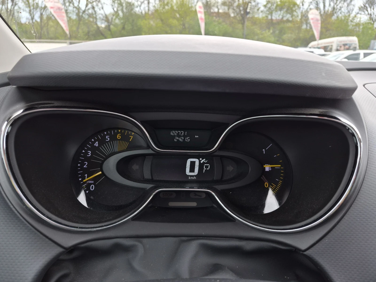 Renault Captur АВТОМАТИК, снимка 9 - Автомобили и джипове - 54386043