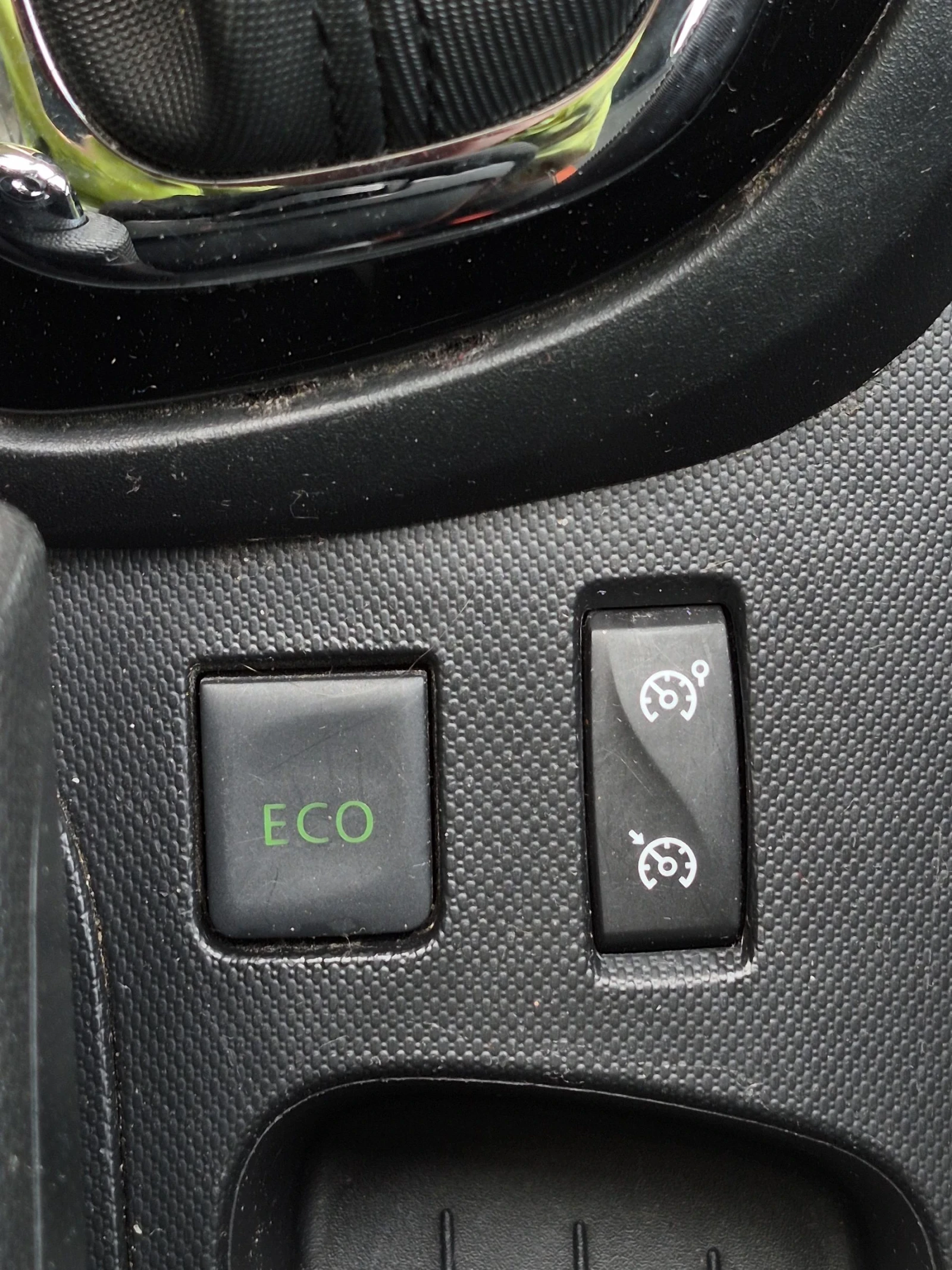 Renault Captur АВТОМАТИК, снимка 8 - Автомобили и джипове - 54386043