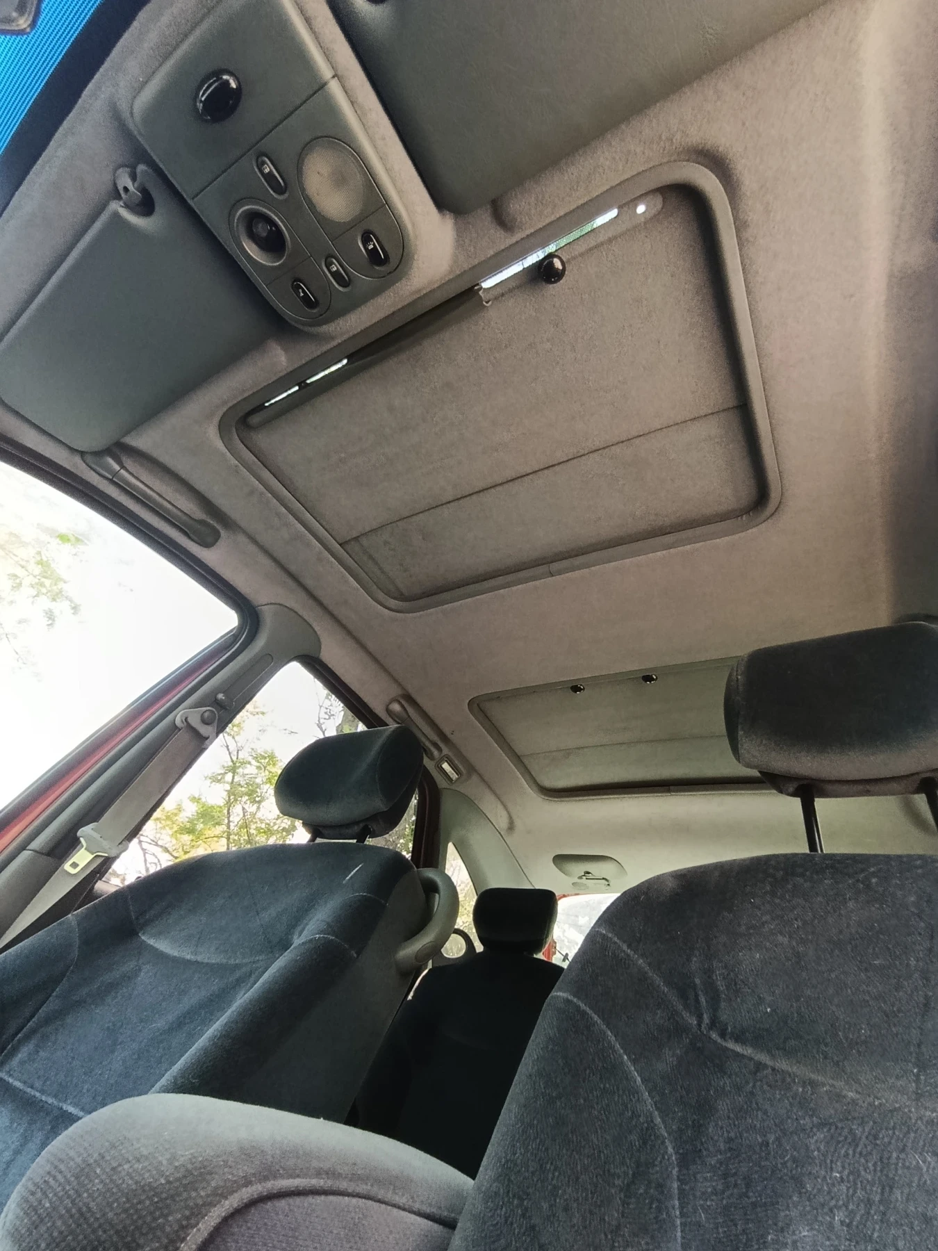 Renault Scenic, снимка 5 - Автомобили и джипове - 54809335