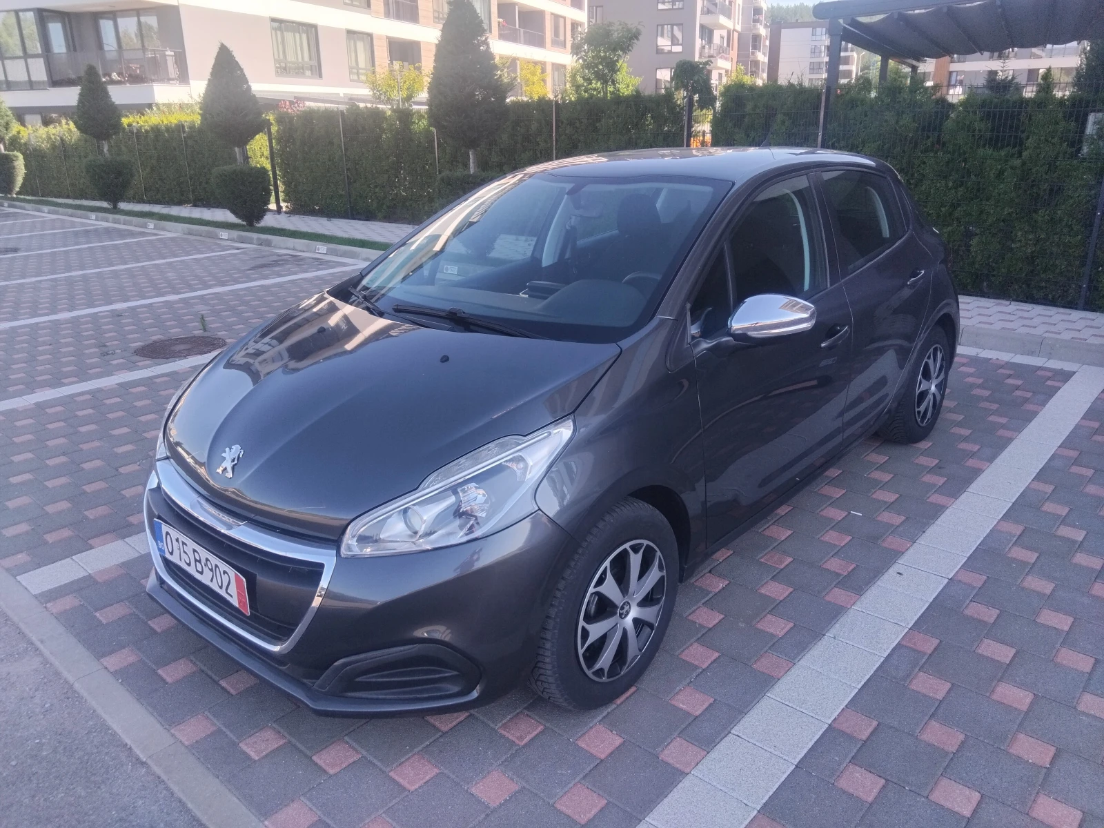 Peugeot 208 1.2/Euro6/Facelift , снимка 2 - Автомобили и джипове - 55536499