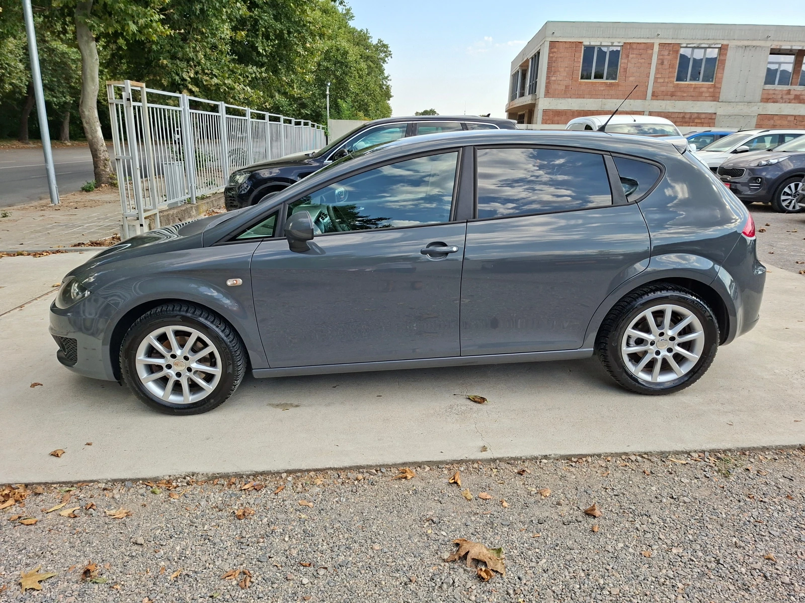 Seat Leon AVTOMAT/NAVI/CAMERA, снимка 4 - Автомобили и джипове - 55562715