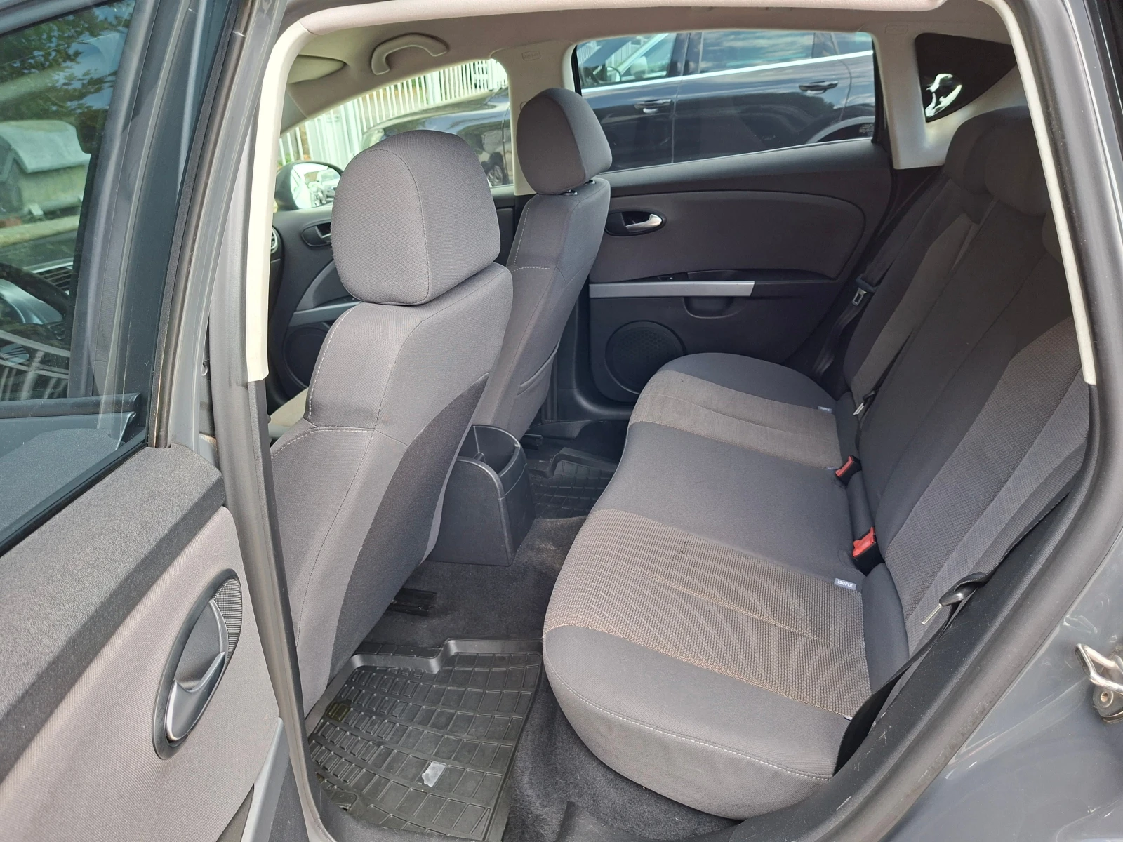 Seat Leon AVTOMAT/NAVI/CAMERA, снимка 11 - Автомобили и джипове - 55562715