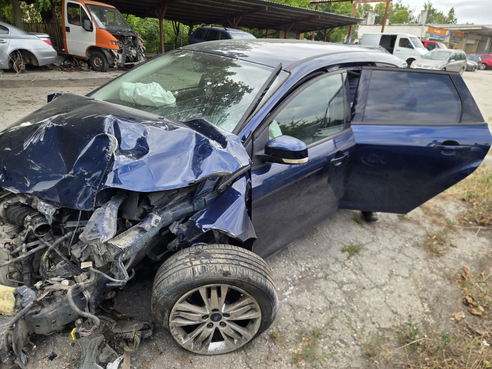 Ford Focus 1.6Hdi, снимка 11 - Автомобили и джипове - 55684224