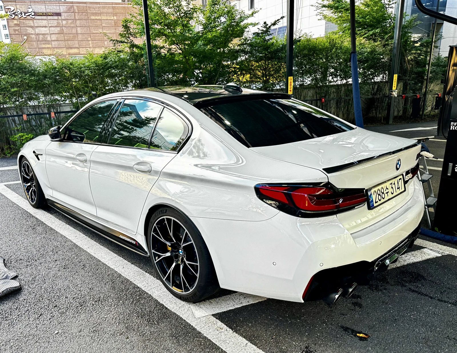BMW M5 M5 COMPETITION | BOWER&WILKINS | CARBON , снимка 6 - Автомобили и джипове - 55931338