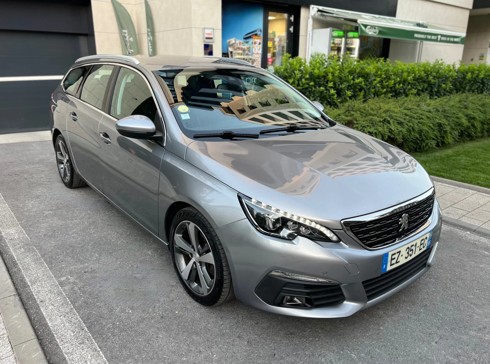 Peugeot 308 1.6HDI 120hp FACELIFT ALLURE AUTOMATIC SW , снимка 3 - Автомобили и джипове - 55982716