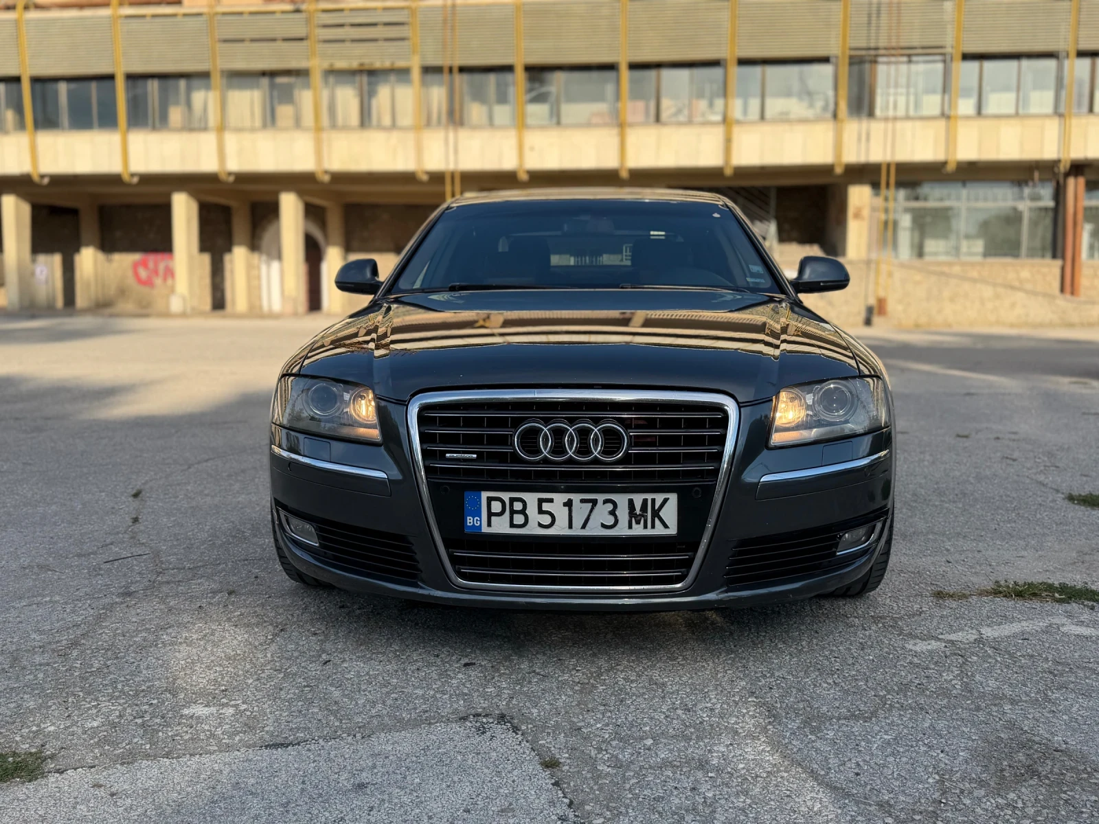 Audi A8, снимка 2 - Автомобили и джипове - 56341886