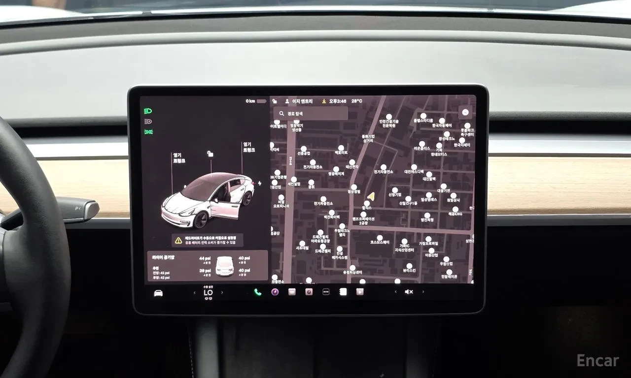 Tesla Model 3 LONG* ТЕРМОПОМПА* ПОДГРЕВ ОТЗАД И НА ВОЛАН, снимка 7 - Автомобили и джипове - 56007969