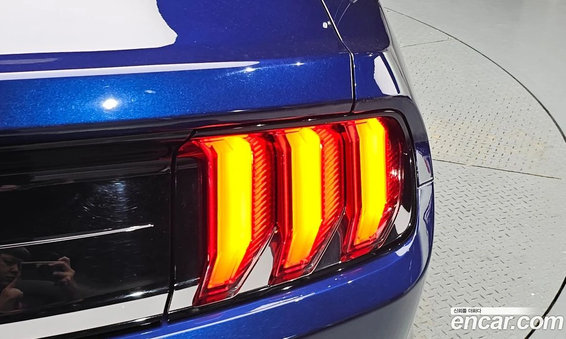 Ford Mustang GT Convertible, снимка 9 - Автомобили и джипове - 56122020