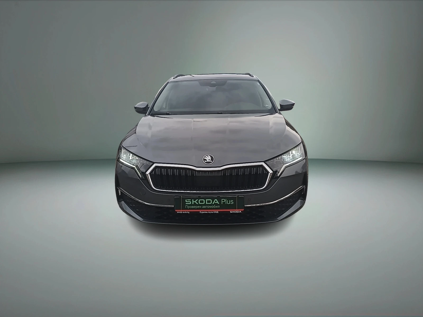 Skoda Octavia 1.5TSI / 6MT, снимка 8 - Автомобили и джипове - 56231079