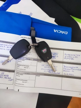 Dacia Duster 1.6-4* 4 ! | Mobile.bg    17