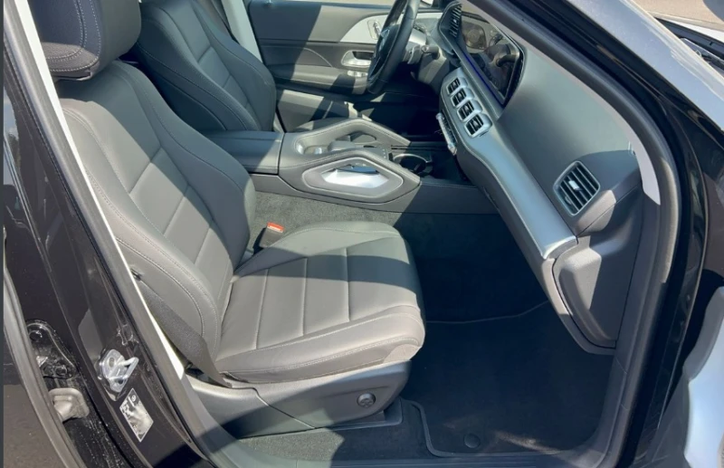 Mercedes-Benz GLE 300d AMG Line 4Matic, снимка 10 - Автомобили и джипове - 51888534