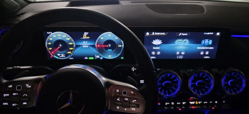 Mercedes-Benz EQA 350 4MATIC, снимка 7 - Автомобили и джипове - 52788640