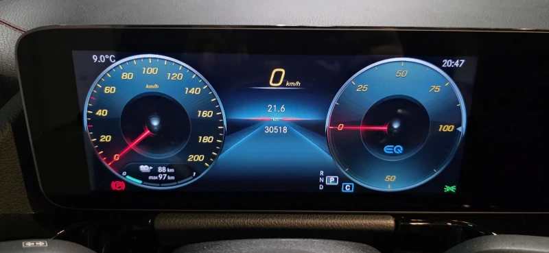 Mercedes-Benz EQA 350 4MATIC, снимка 6 - Автомобили и джипове - 52788640