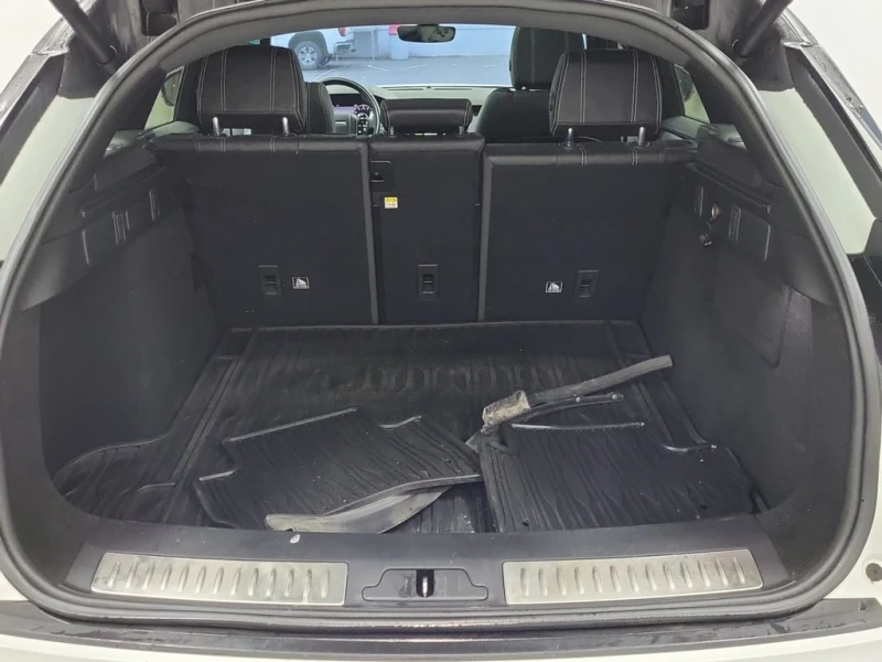 Land Rover Range Rover Velar * R DYNAMIC S * CARFAX * ЦЕНА ДО БГ, снимка 16 - Автомобили и джипове - 53117510