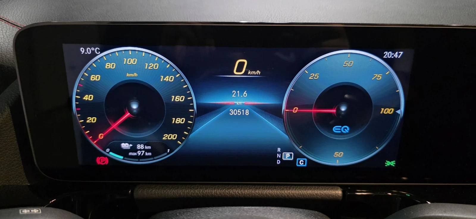 Mercedes-Benz EQA 350 4MATIC - изображение 6