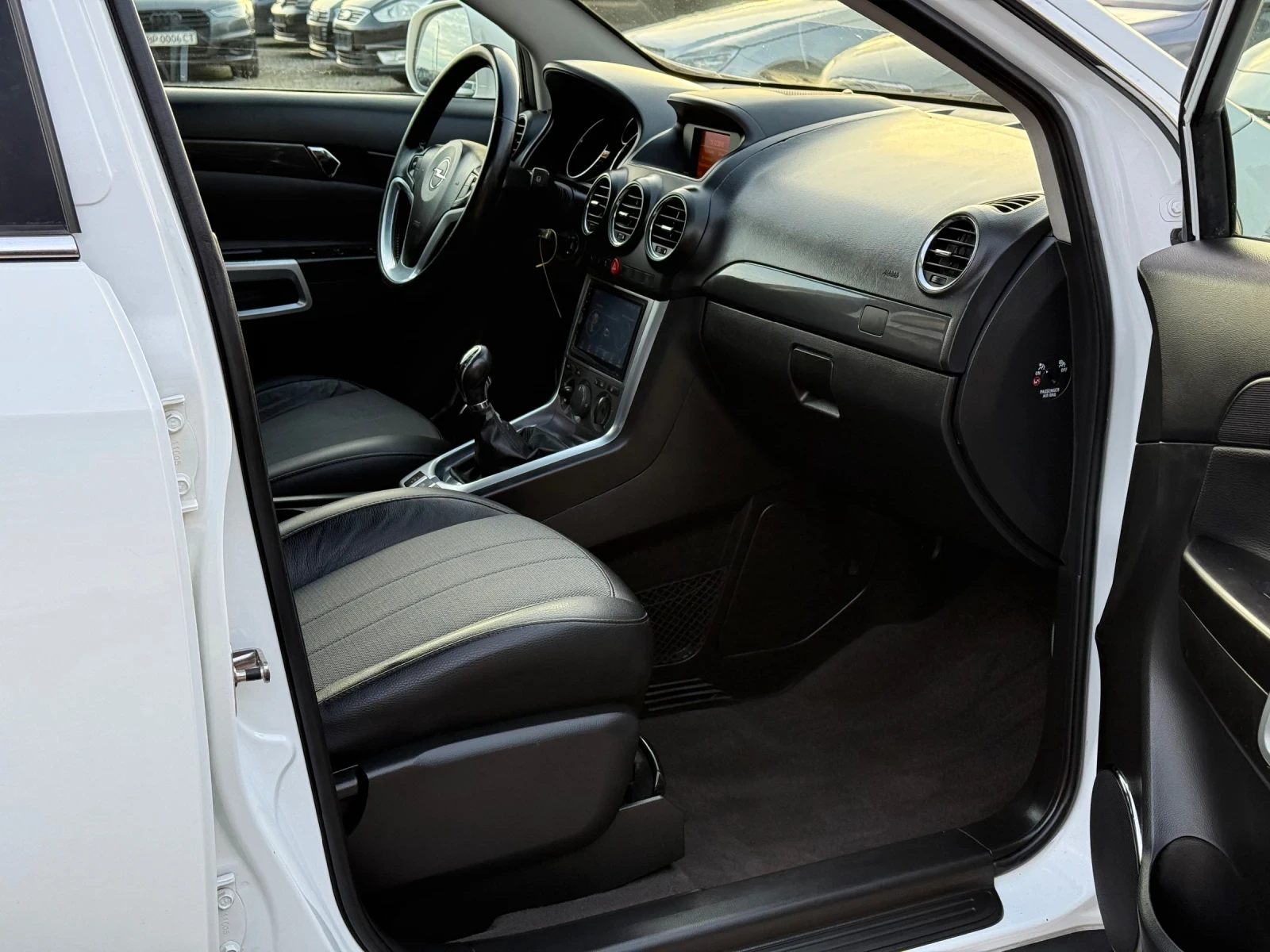 Opel Antara 2.4i 167�.� * ���* * 4�4* * ������*  | Mobile.bg � ����������� 11