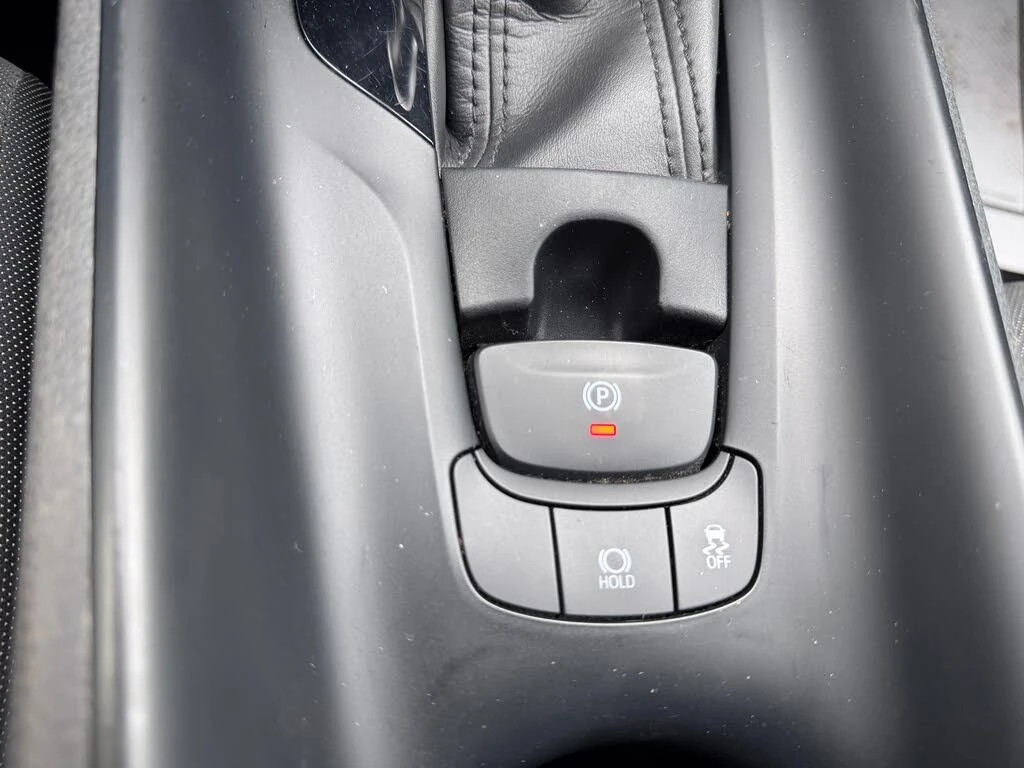 Toyota C-HR XLE* ����������* (���� �� ��) | Mobile.bg � ����������� 15