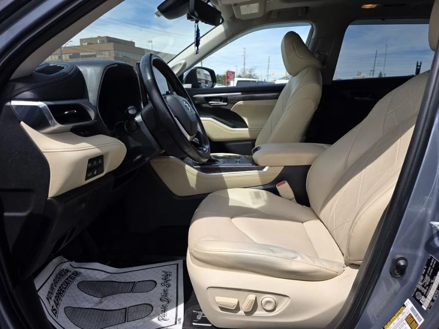 Toyota Highlander Platinum* Pano* 360* 7местна* Обдухване* 4х4* , снимка 12 - Автомобили и джипове - 55101328