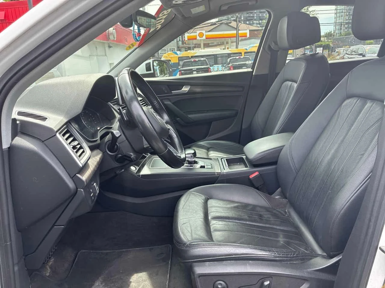 Audi Q5 Progressiv | CARFAX | БЕЗ ИНЦИДЕНТИ, снимка 7 - Автомобили и джипове - 55437595