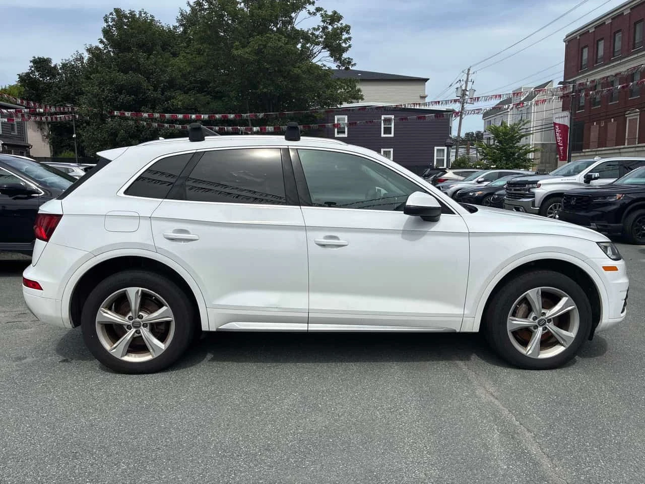 Audi Q5 Progressiv | CARFAX | БЕЗ ИНЦИДЕНТИ, снимка 4 - Автомобили и джипове - 55437595