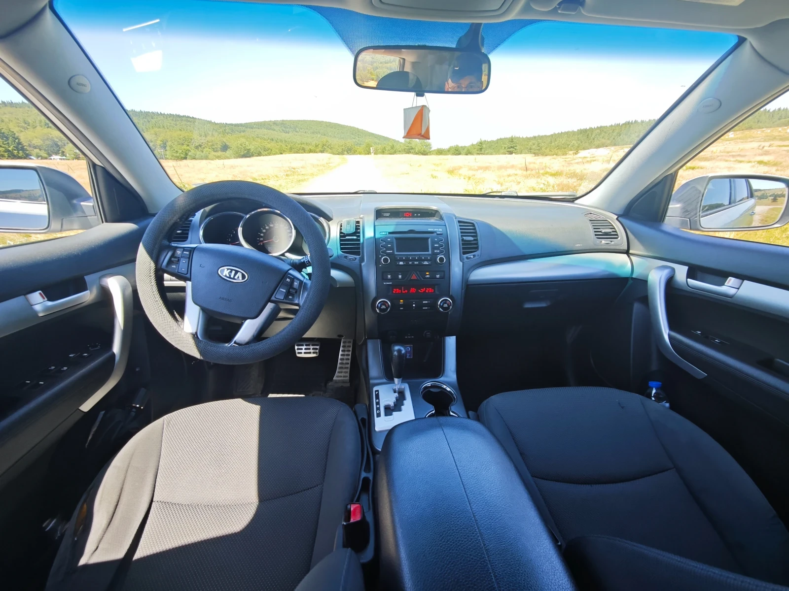 Kia Sorento Дизел 2.2, снимка 5 - Автомобили и джипове - 55509113