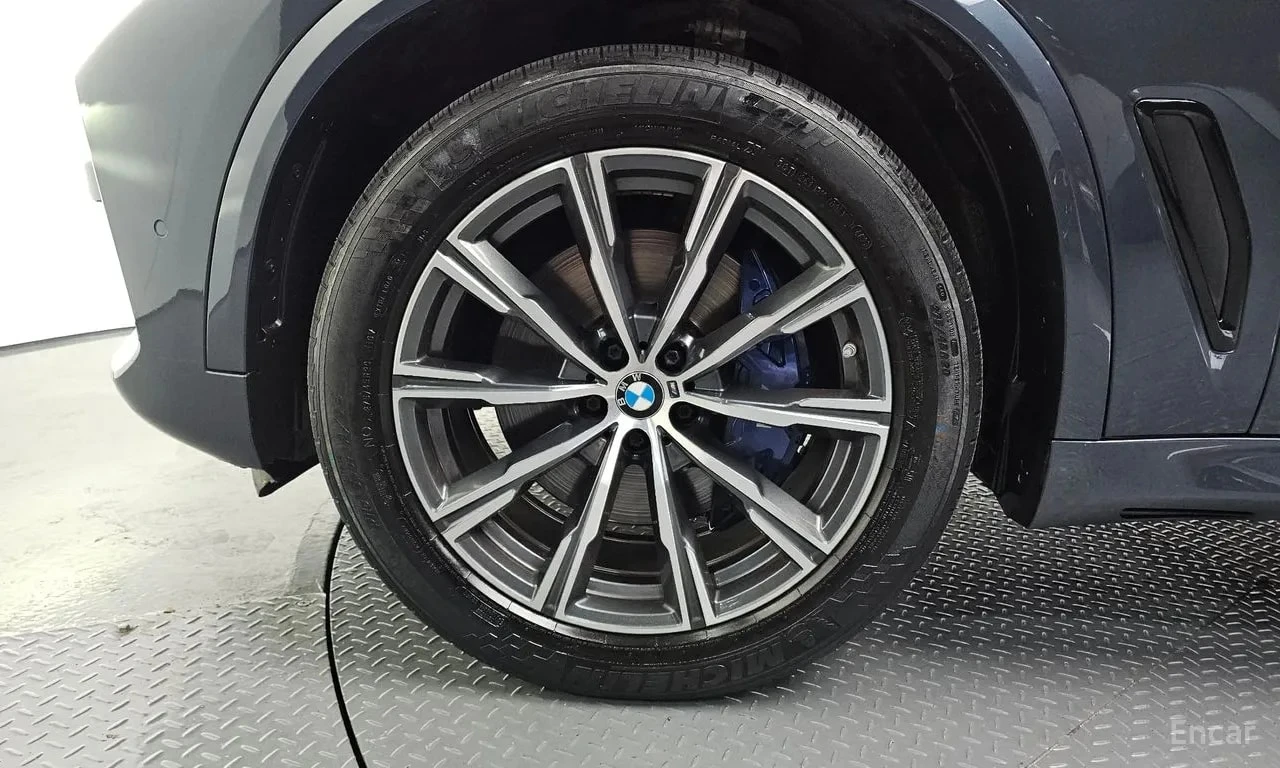 BMW X5 XDRIVE 30D * BOWERS&WILKINS* ДИСТРОНИК* МАСАЖИ* , снимка 5 - Автомобили и джипове - 55990426