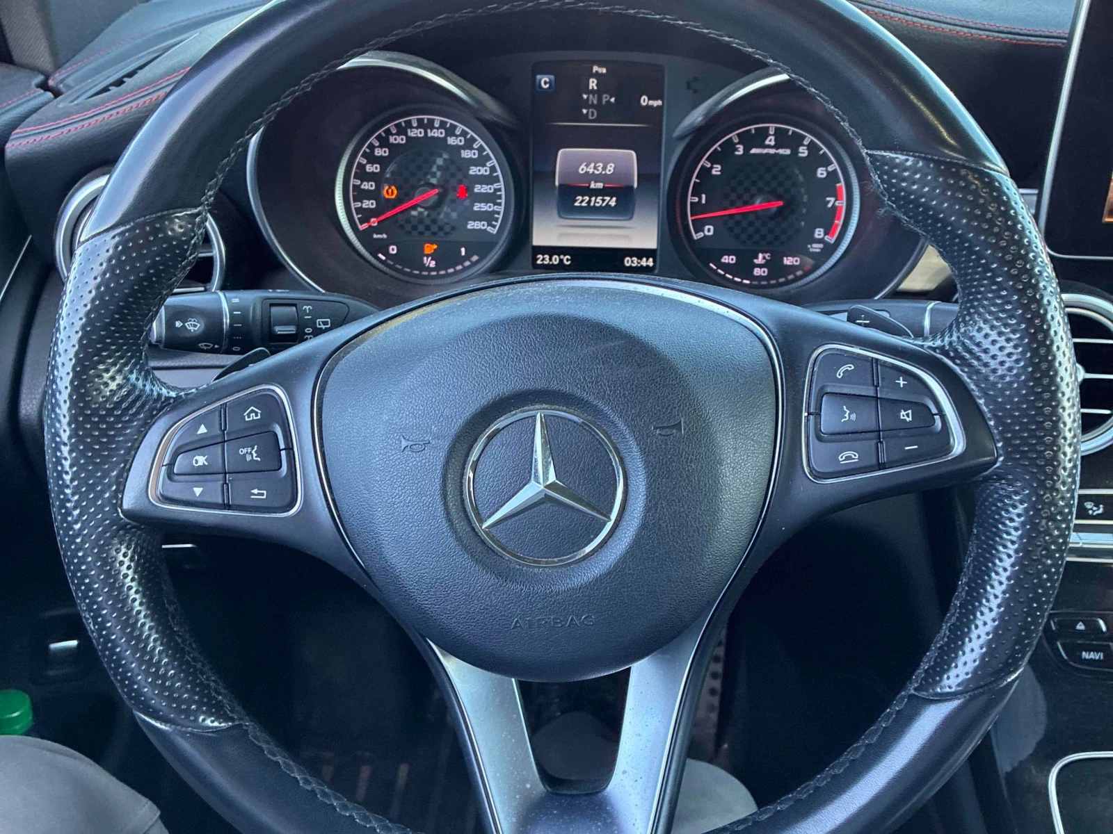 Mercedes-Benz GLC AMG 43* CARFAX* ПАНО* КАМЕРА* АВТОКРЕДИТ* , снимка 16 - Автомобили и джипове - 56122453