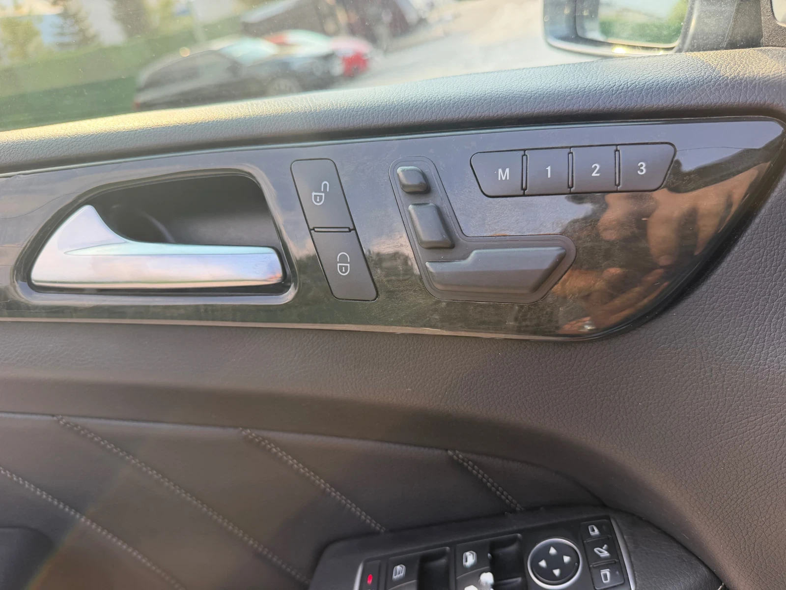 Mercedes-Benz GL 350 Дизел, снимка 9 - Автомобили и джипове - 56336833