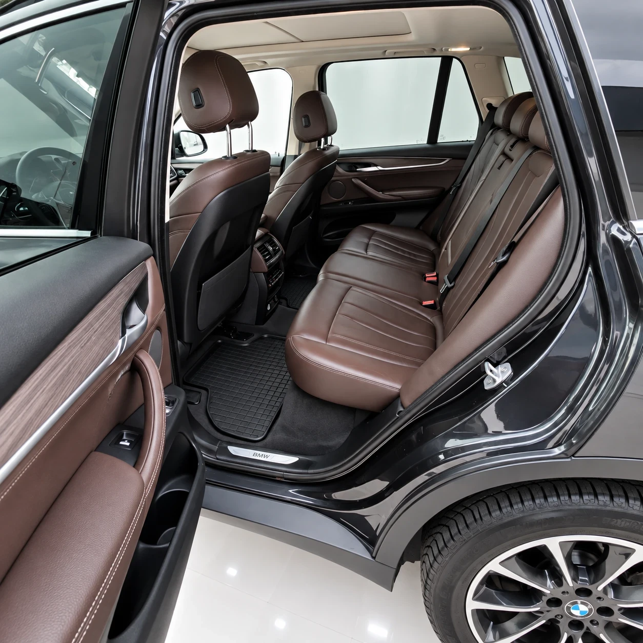 BMW X5 40d 313�� ACC+ Traffic Jam HUD 360 LED ����� | Mobile.bg � ����������� 14