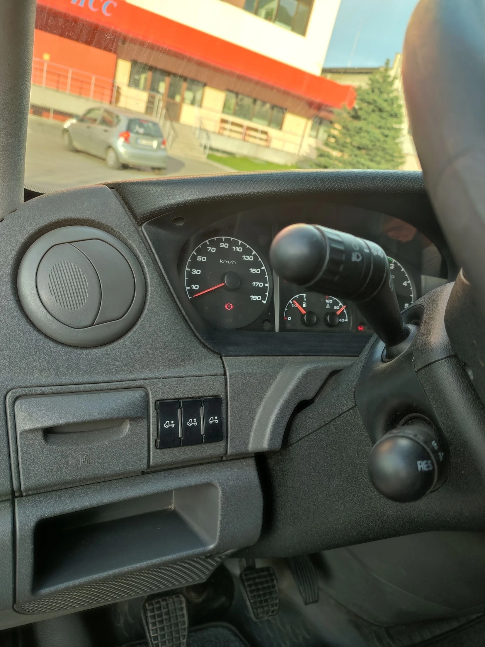 Iveco 35 35s14 benzin  | Mobile.bg   13