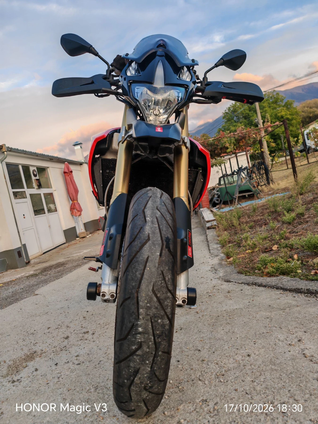 Aprilia Dorsoduro 1200, снимка 4 - Мотоциклети и мототехника - 56561784