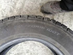 Гуми Зимни 215/70R16, снимка 8