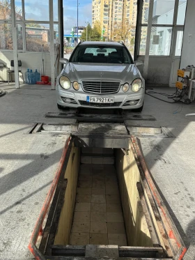 Mercedes-Benz E 320, снимка 3