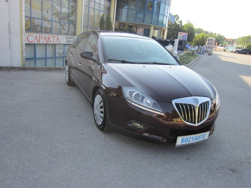 Lancia Delta 1.4i/KLIMA, снимка 7 - Автомобили и джипове - 46566651