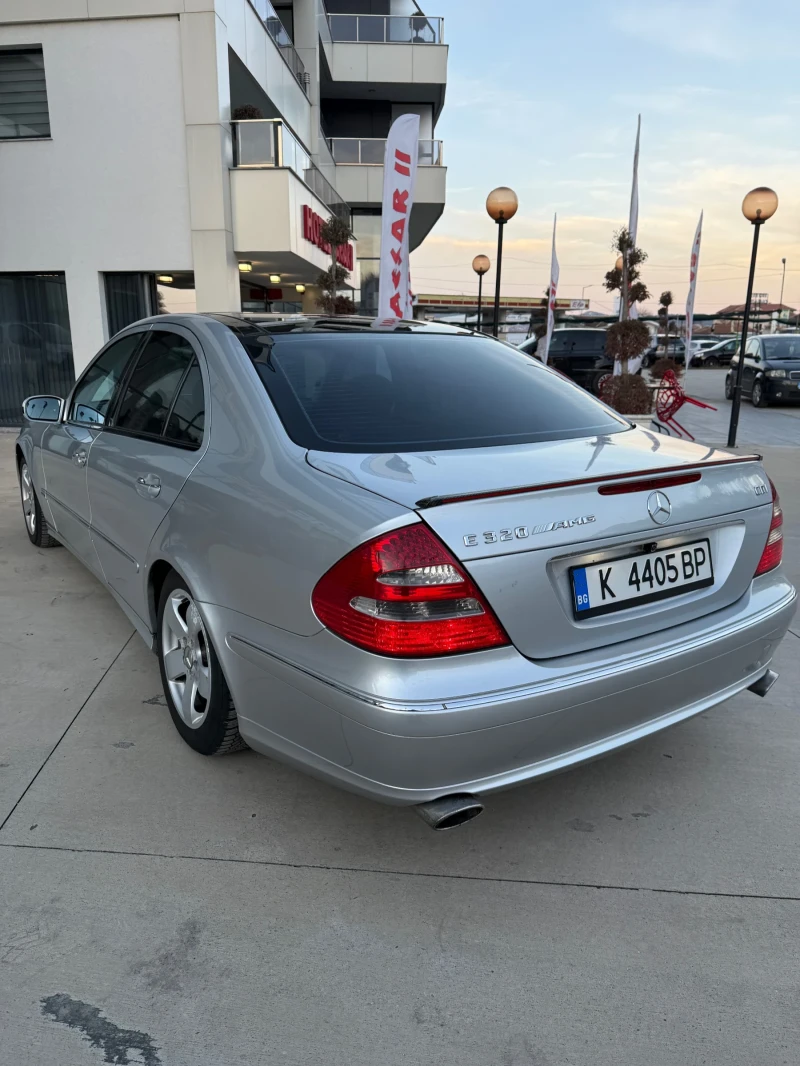 Mercedes-Benz E 320 AVANTGARDE/PANORAMA/NAVI, снимка 3 - Автомобили и джипове - 48556624