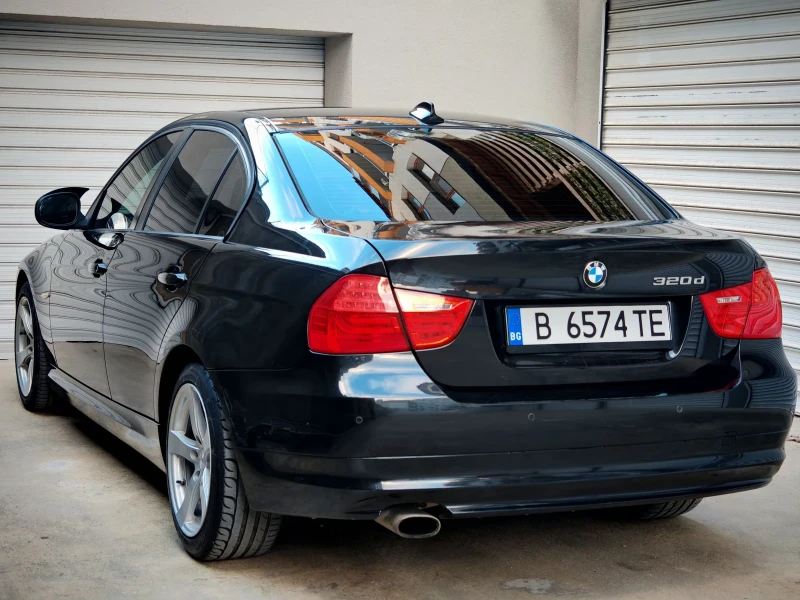 BMW 320 D* Facelift* , снимка 8 - Автомобили и джипове - 48604712