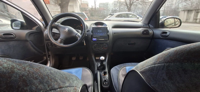 Peugeot 206 LPG, снимка 5 - Автомобили и джипове - 49131344