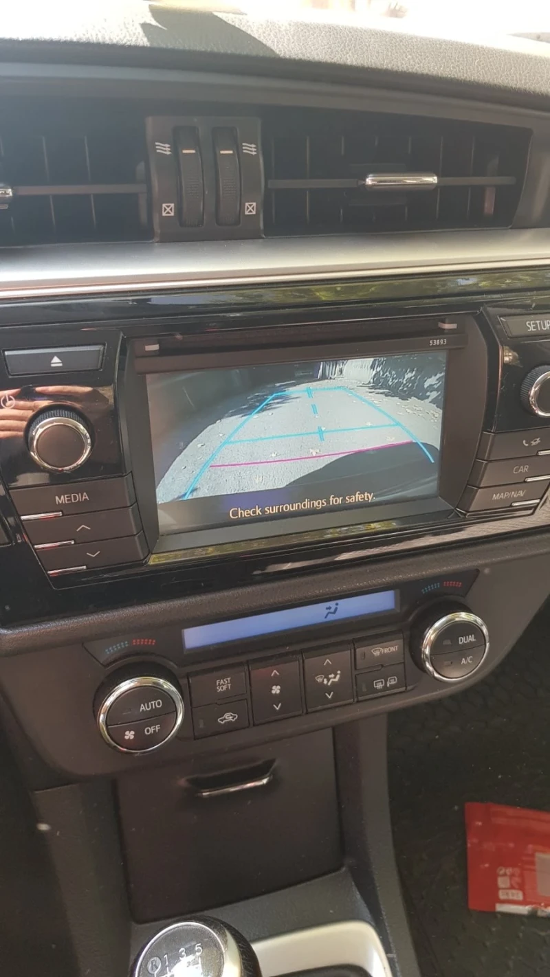 Toyota Corolla, снимка 11 - Автомобили и джипове - 51001036