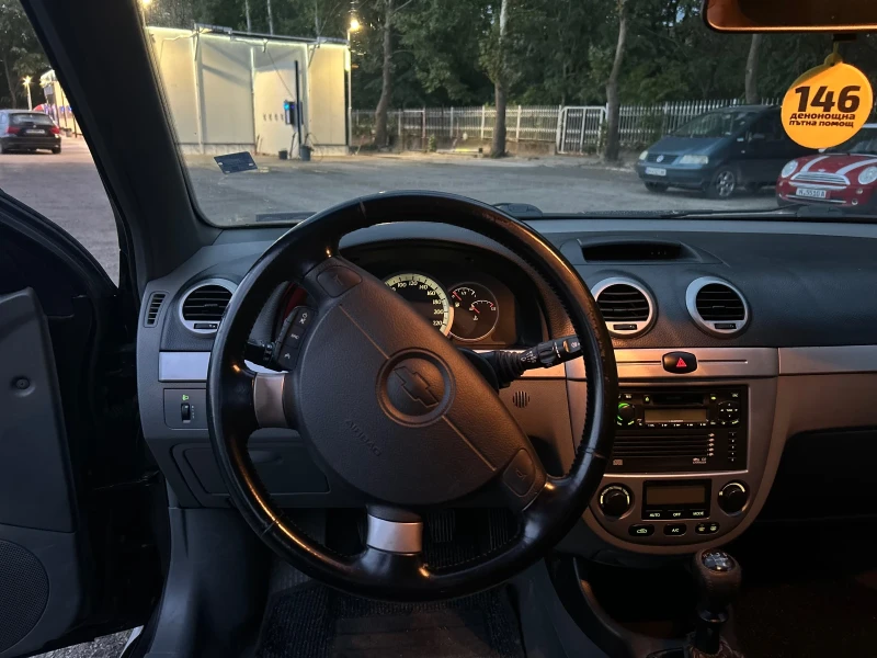 Chevrolet Lacetti 1.8 , снимка 14 - Автомобили и джипове - 52308774