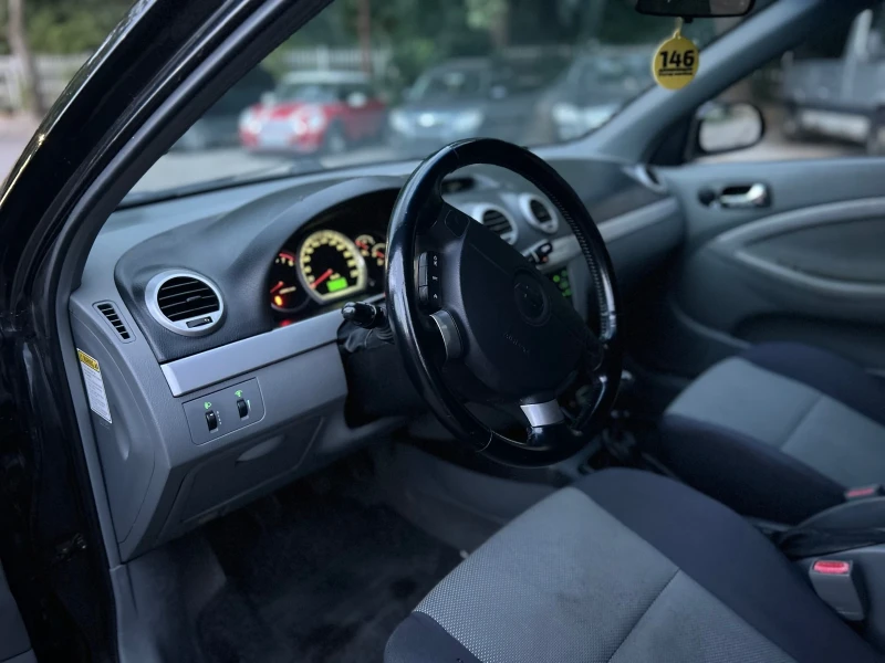Chevrolet Lacetti 1.8 , снимка 7 - Автомобили и джипове - 52308774