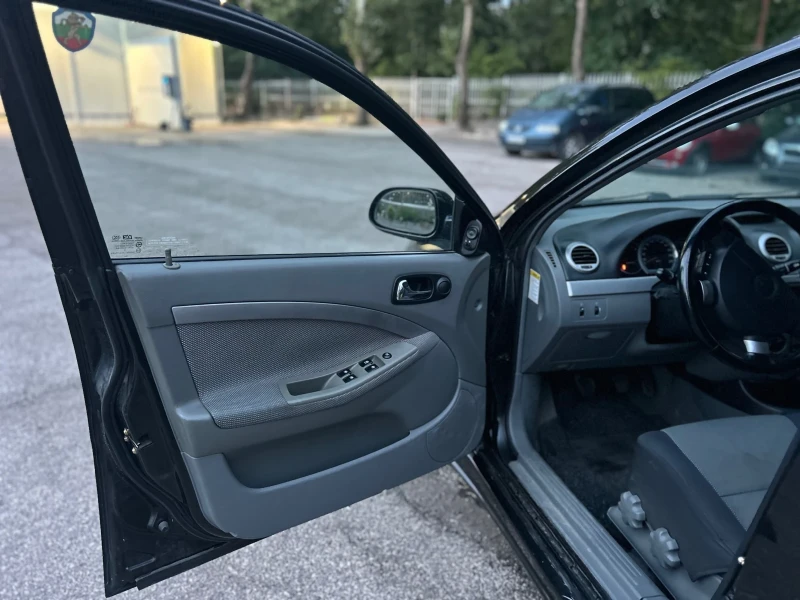 Chevrolet Lacetti 1.8 , снимка 6 - Автомобили и джипове - 52308774
