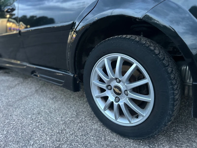Chevrolet Lacetti 1.8 , снимка 5 - Автомобили и джипове - 52308774