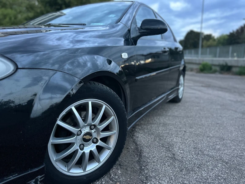Chevrolet Lacetti 1.8 , снимка 12 - Автомобили и джипове - 52308774