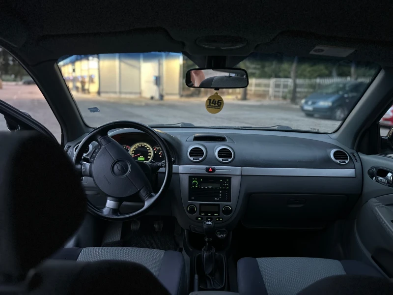 Chevrolet Lacetti 1.8 , снимка 10 - Автомобили и джипове - 52308774